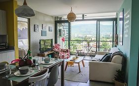 Avitat Joy 2Brm Amazing City&Volcano View Pool&Gym
